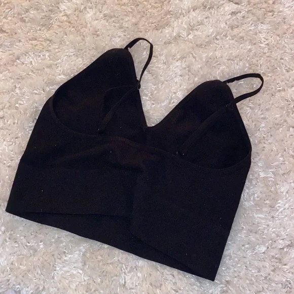 Basic Tank Top - Picture 2 of 3